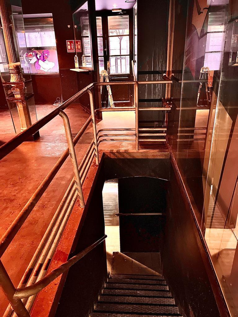 For sale of premises in Madrid