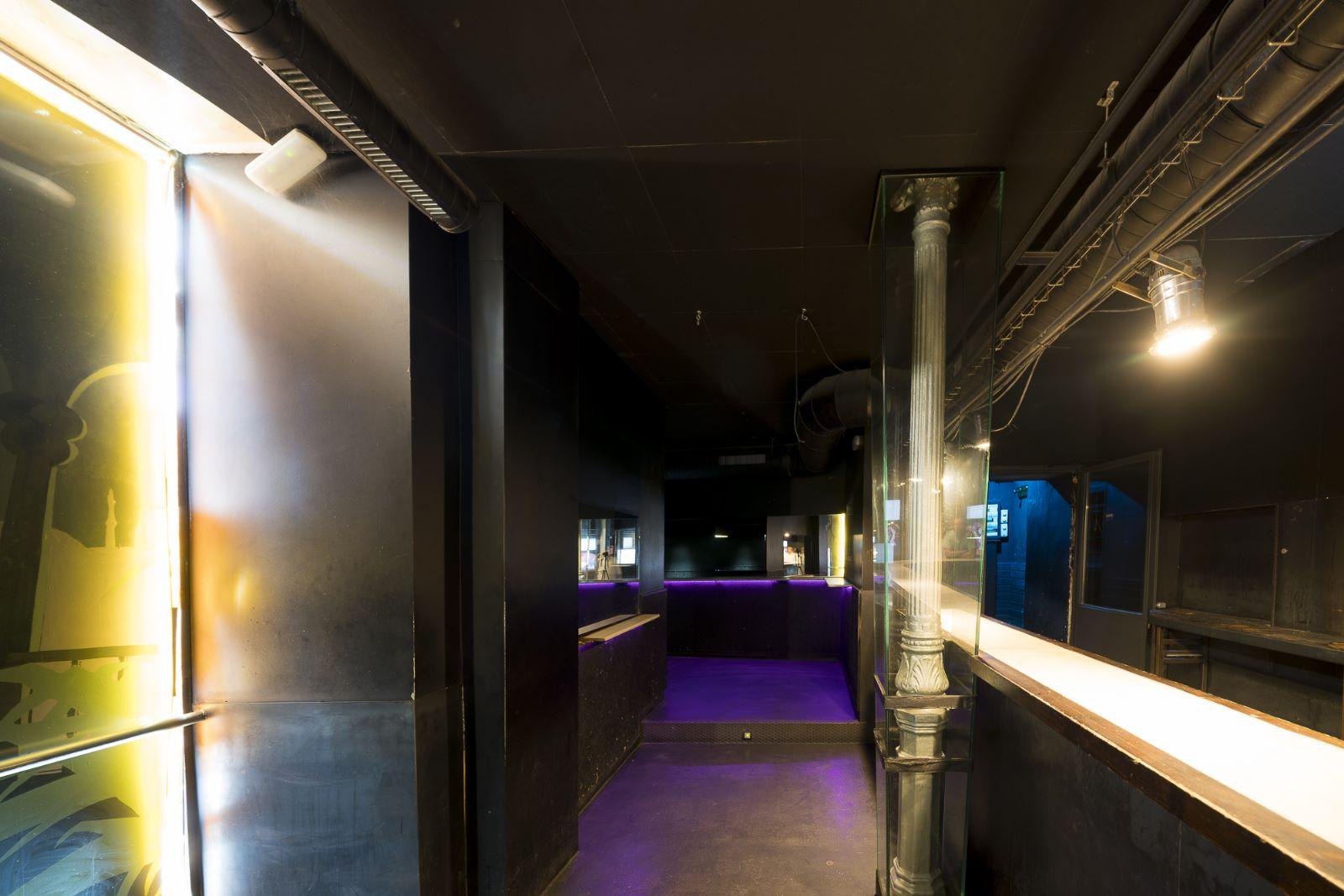 For sale of premises in Madrid