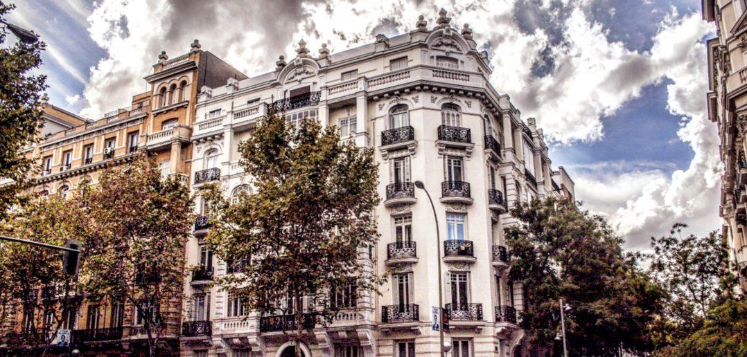 For share of premises in Madrid
