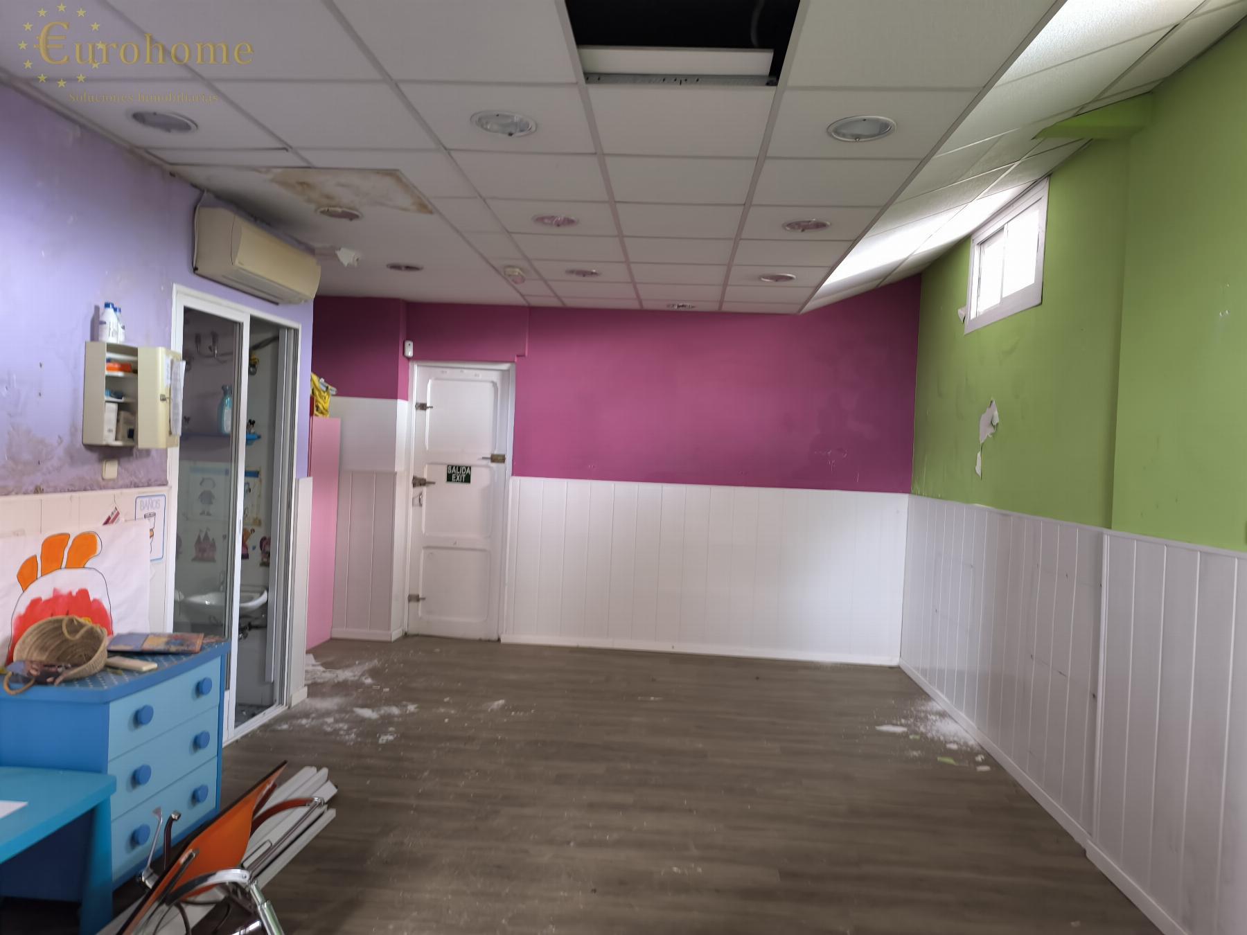 For sale of commercial in Madrid