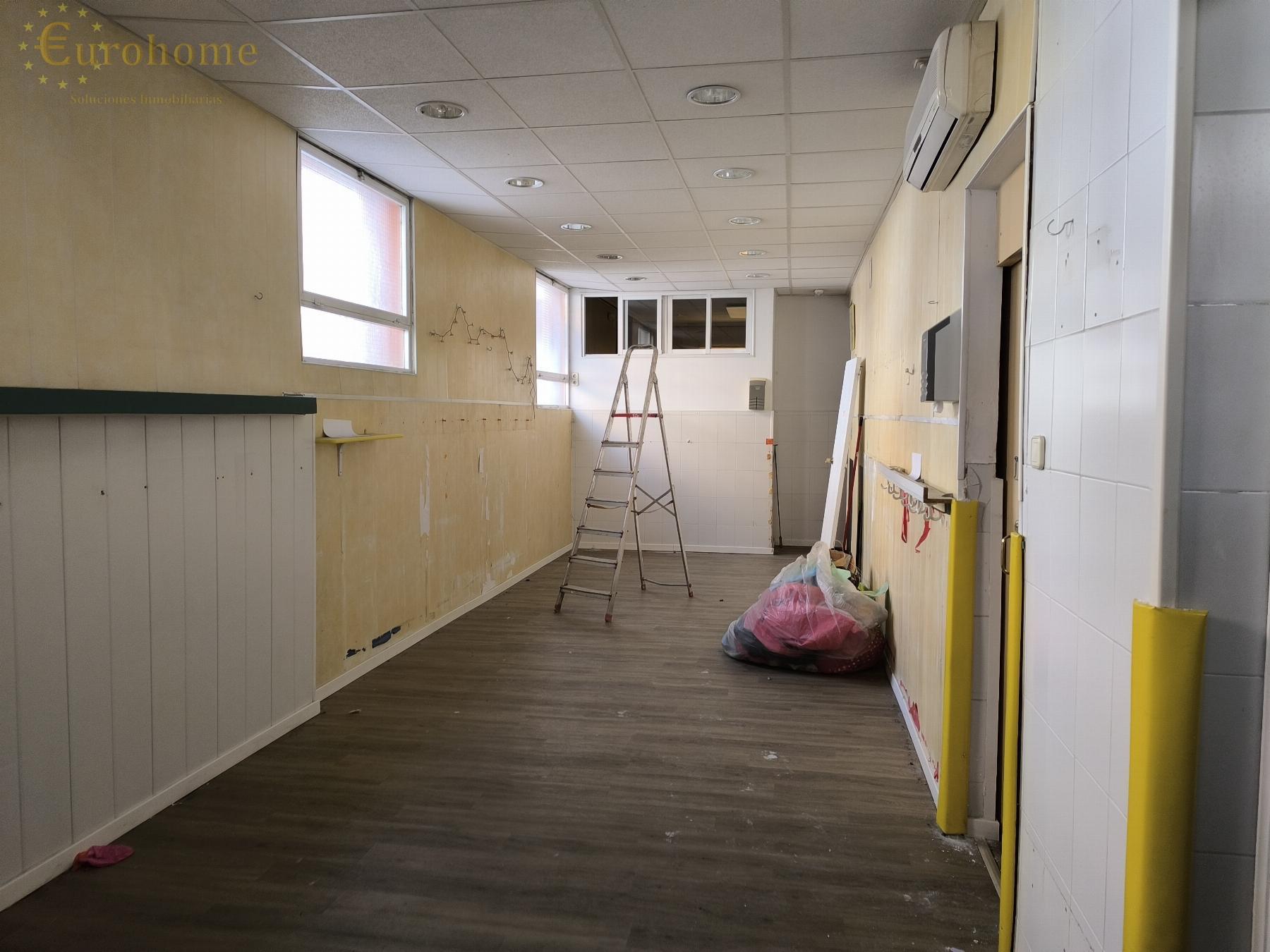 For sale of commercial in Madrid