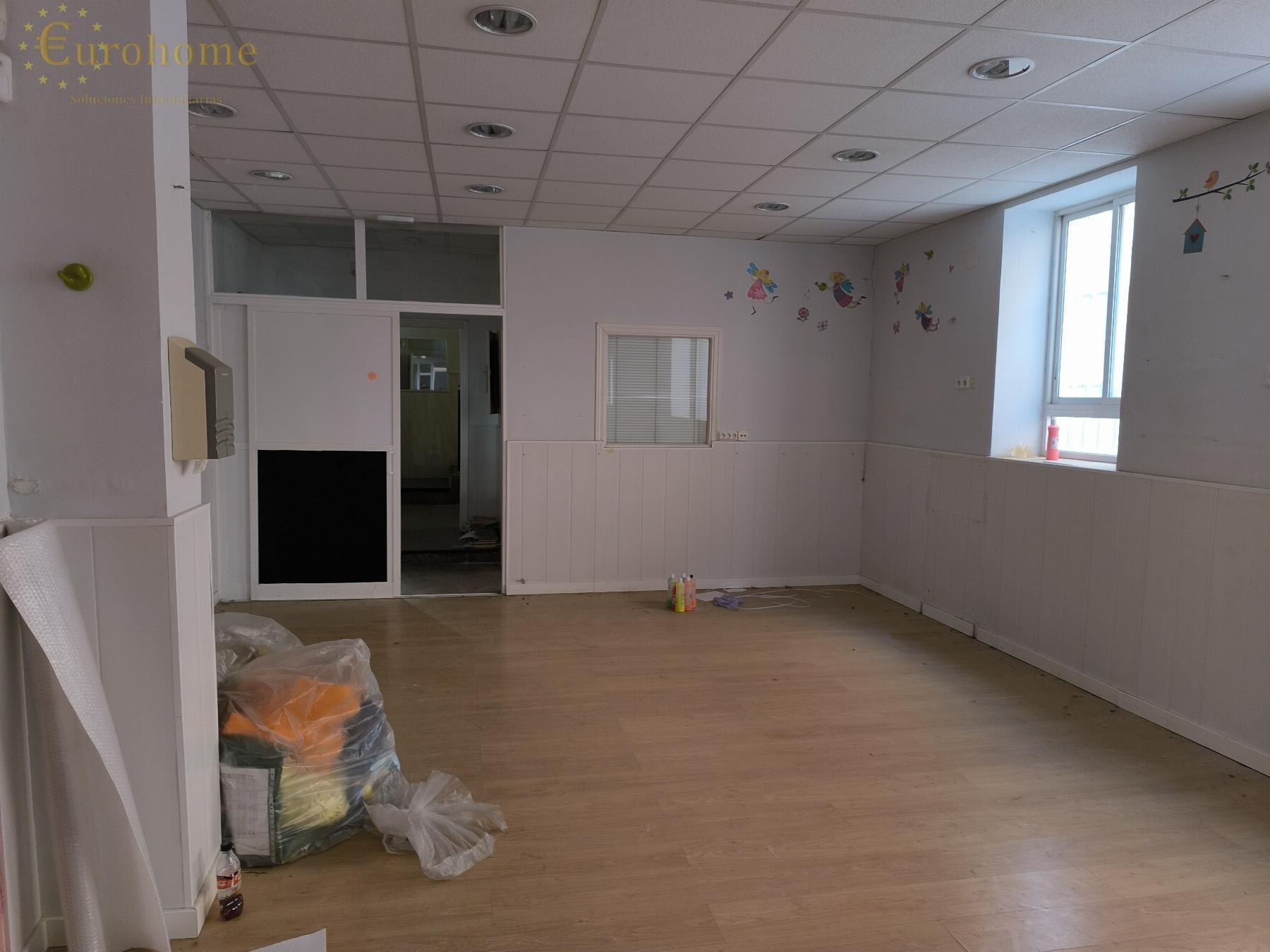 For sale of commercial in Madrid