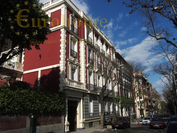 For sale of office in Madrid