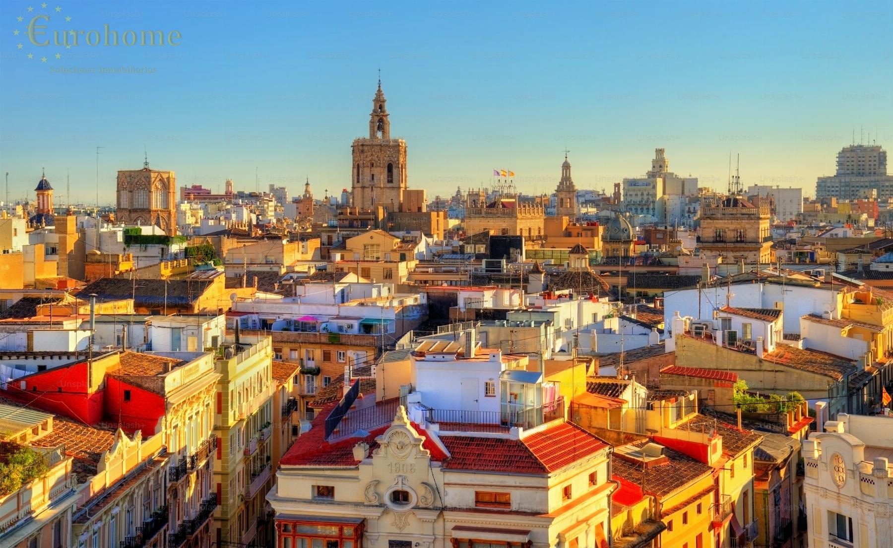 For sale of building in Valencia