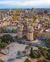 For sale of building in Valencia
