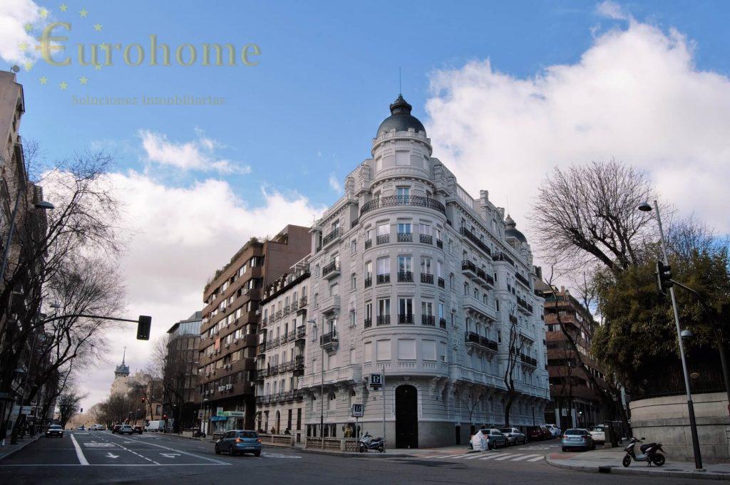 For sale of premises in Madrid