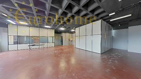 Venta de nave industrial en Madrid