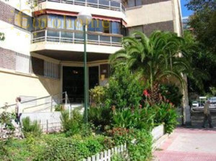 For sale of commercial in Madrid