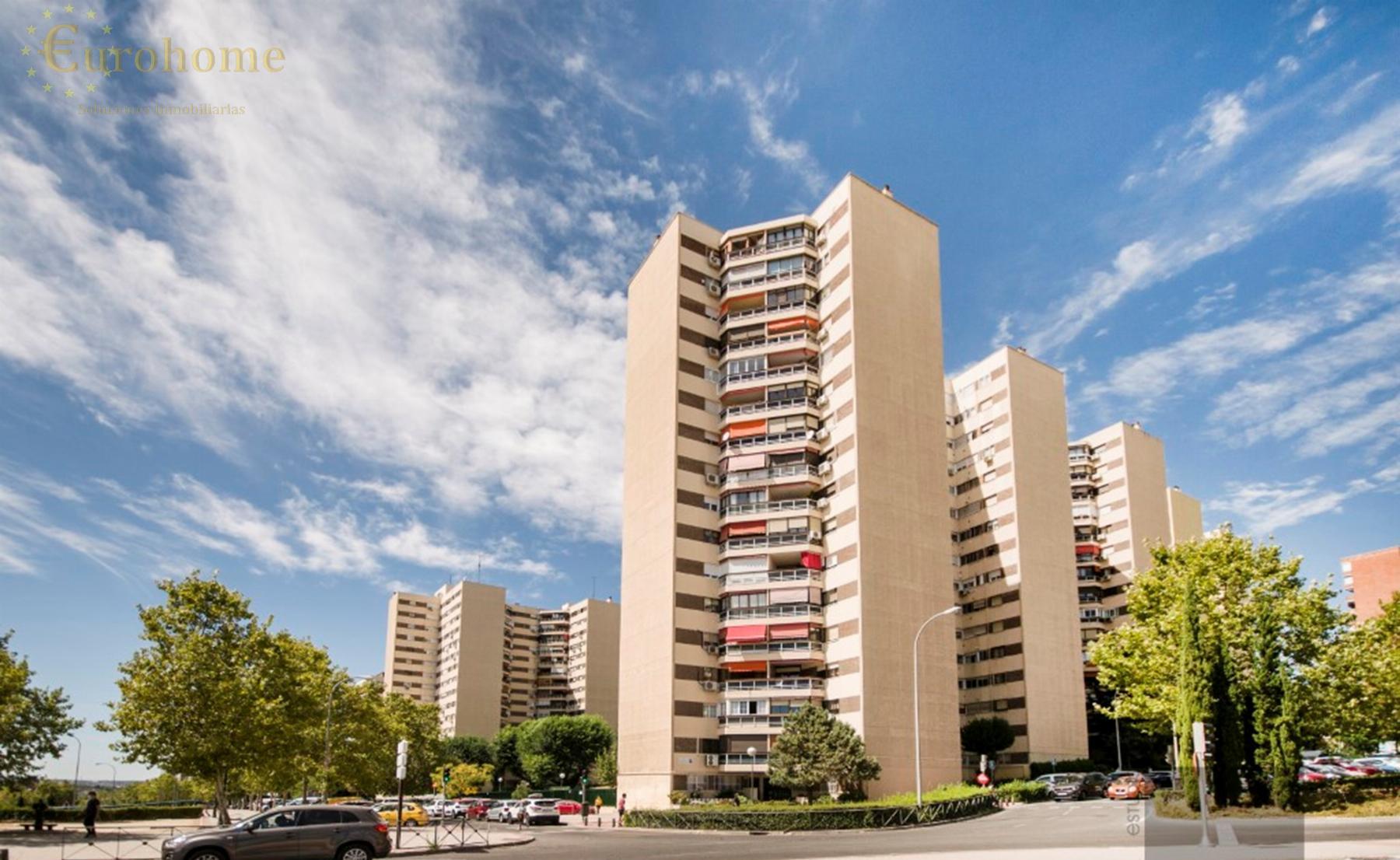For sale of commercial in Madrid