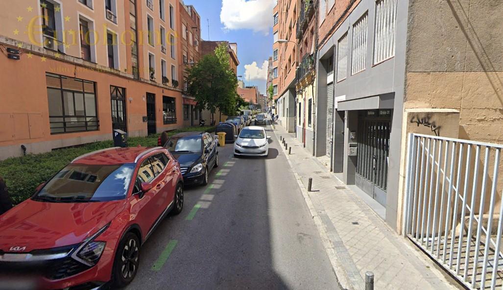 For sale of commercial in Madrid