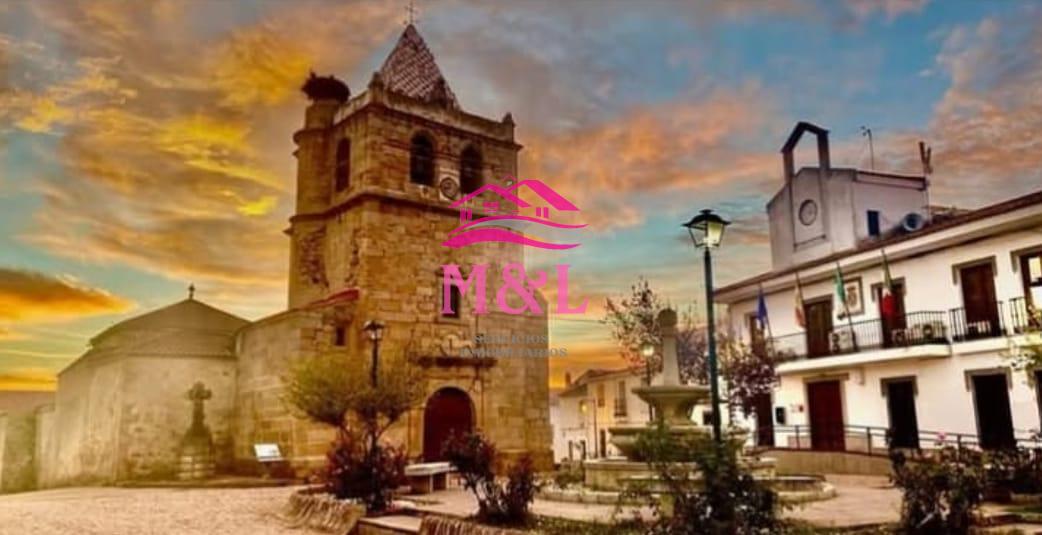 Venta de casa en Mirandilla