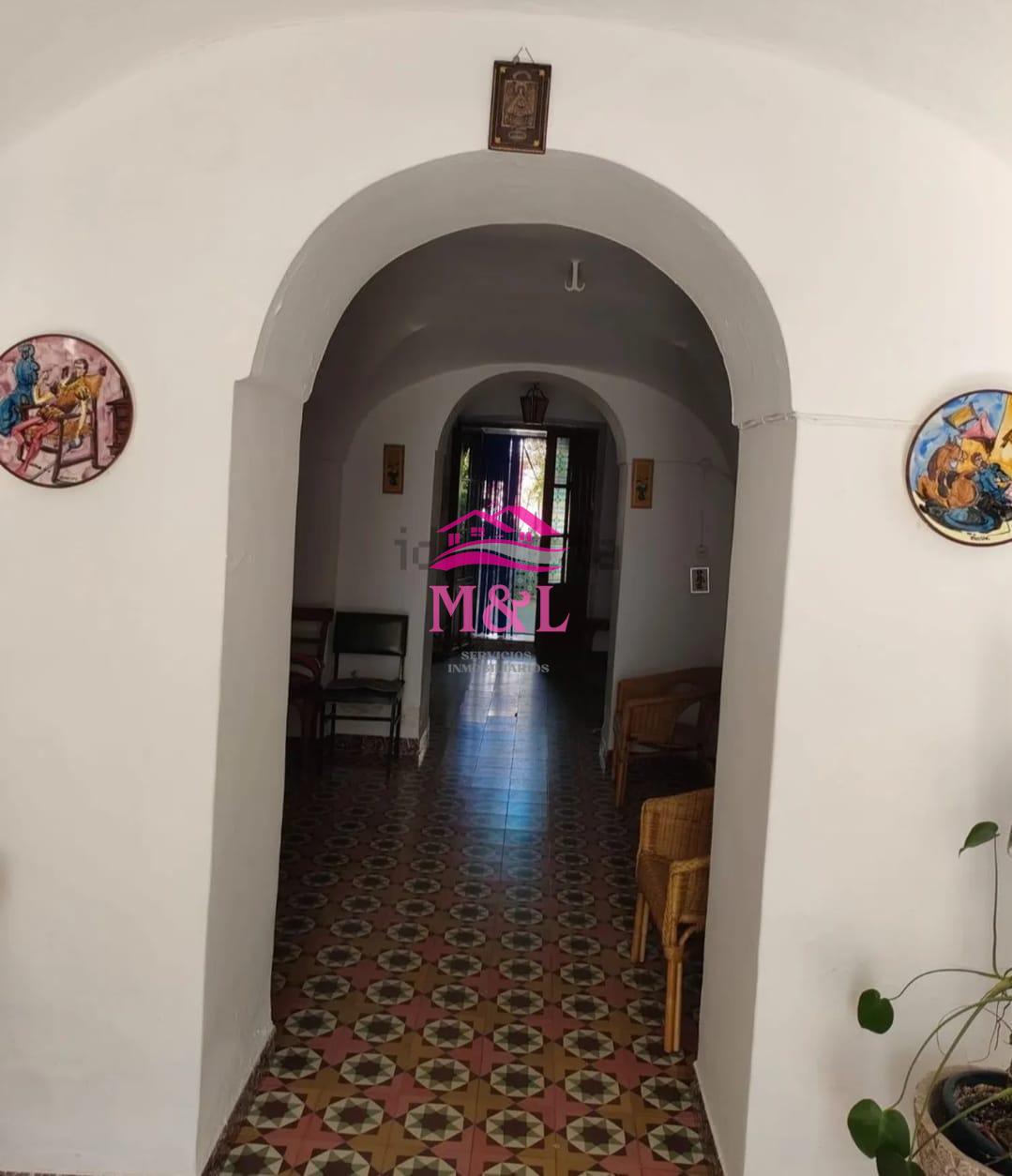 Venta de casa en Mirandilla