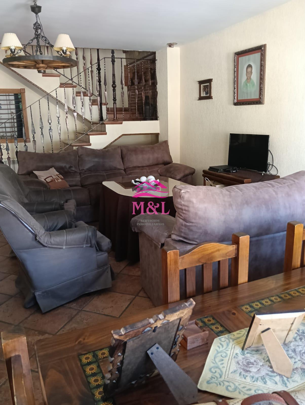 Venta de casa en Esparragalejo