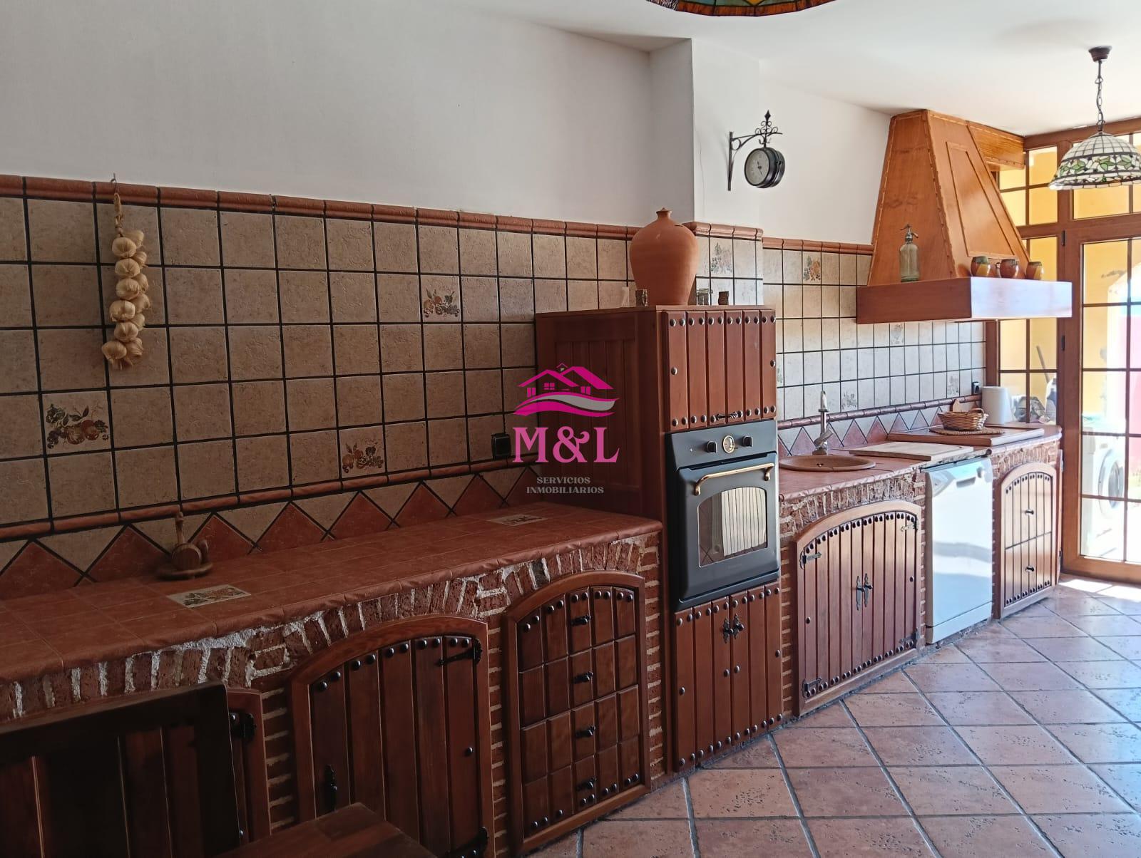 Venta de casa en Esparragalejo