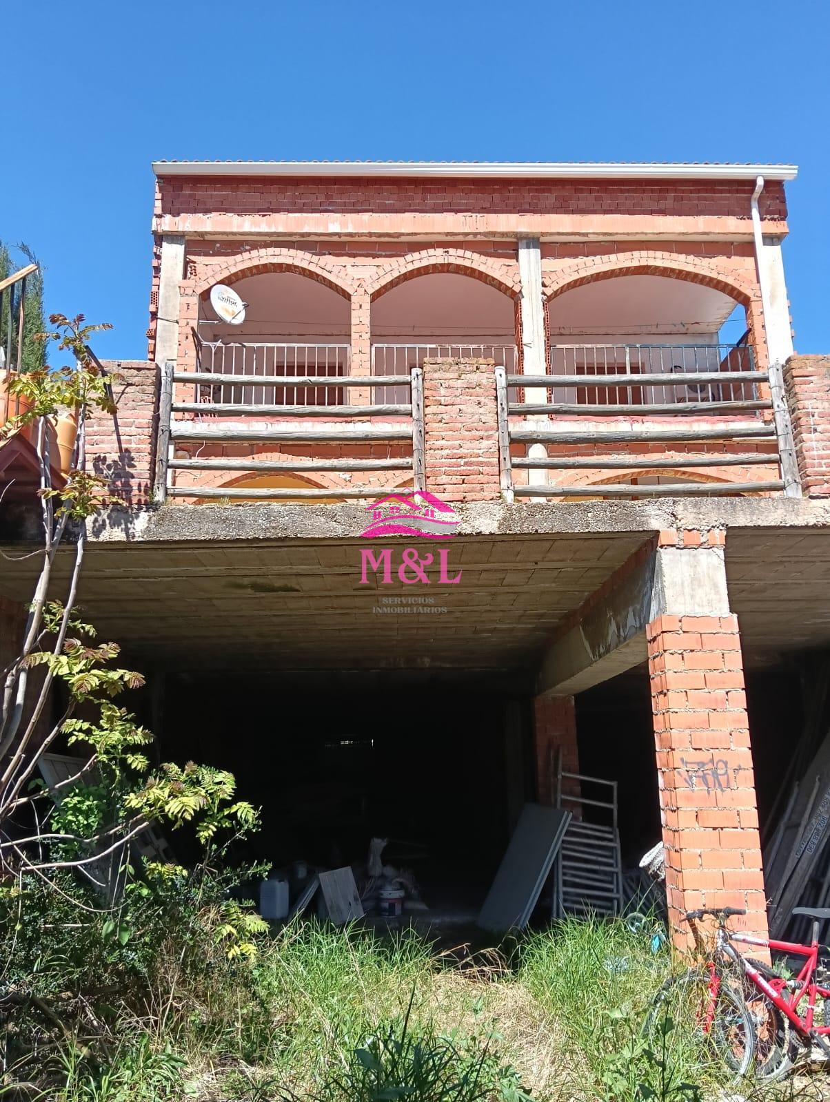 Venta de casa en Esparragalejo