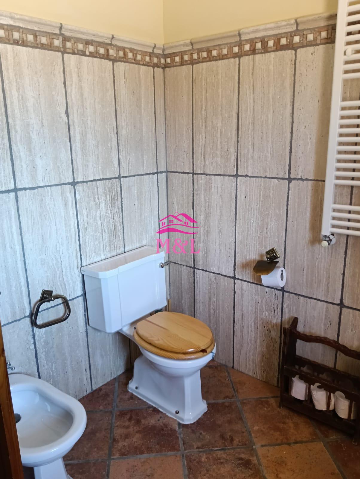 Venta de casa en Esparragalejo