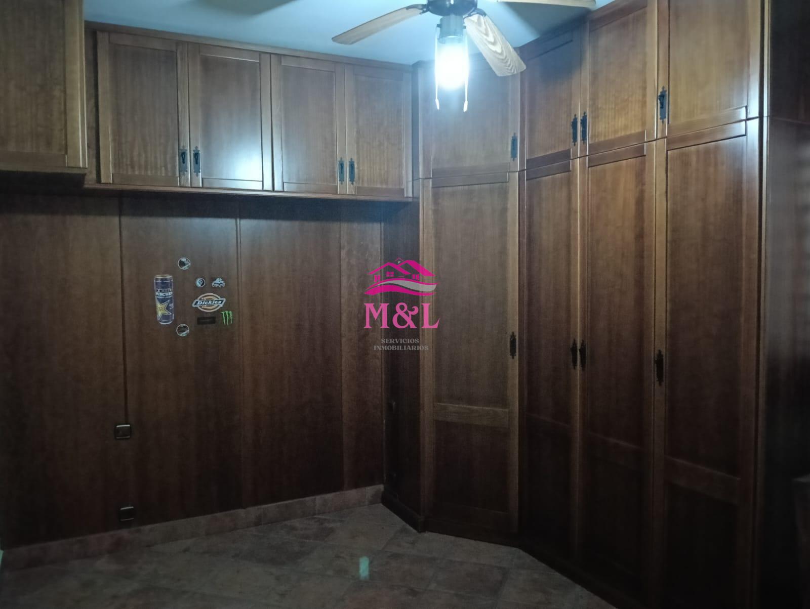 Venta de casa en Esparragalejo