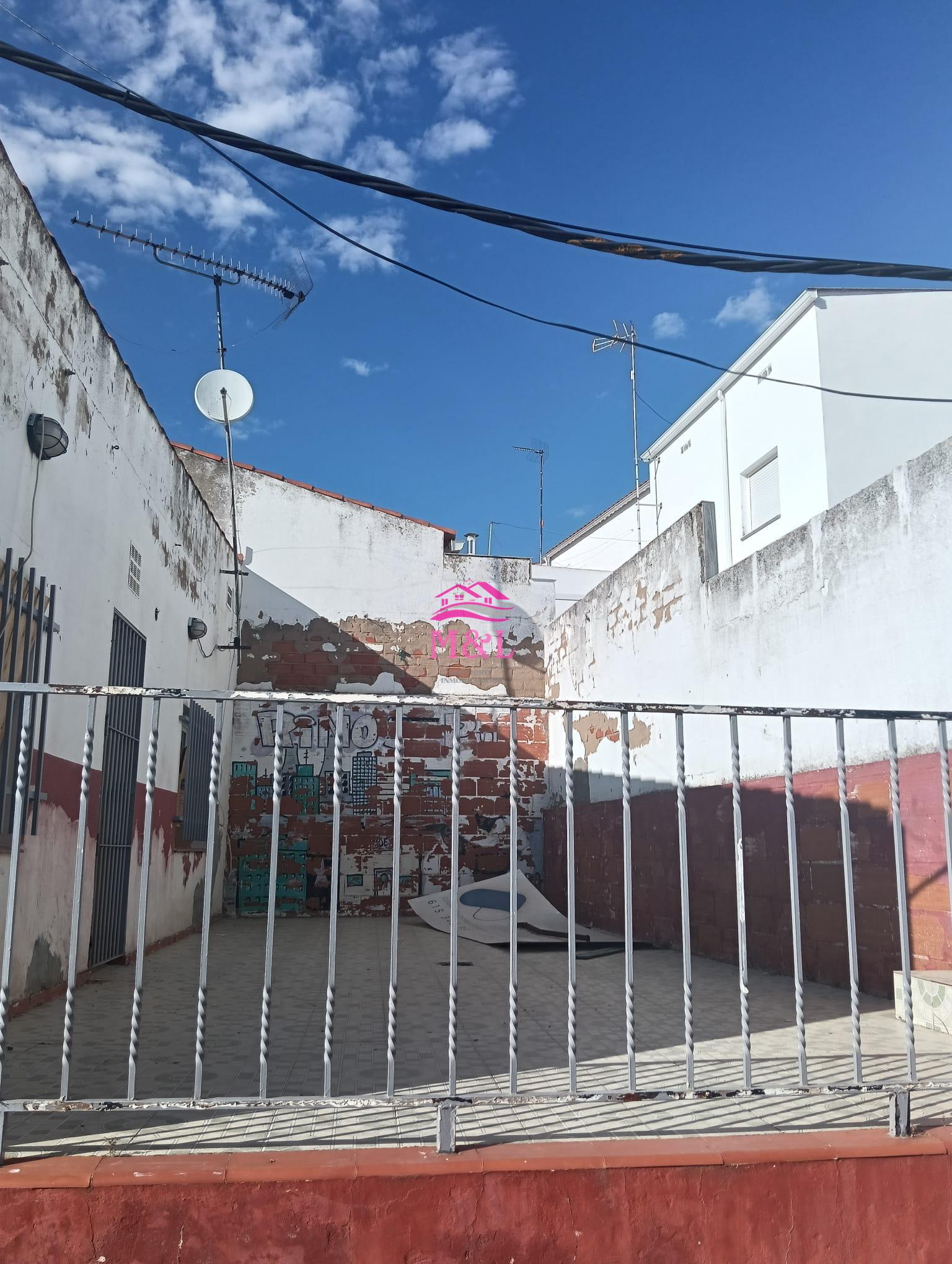 Venta de local en Don Álvaro