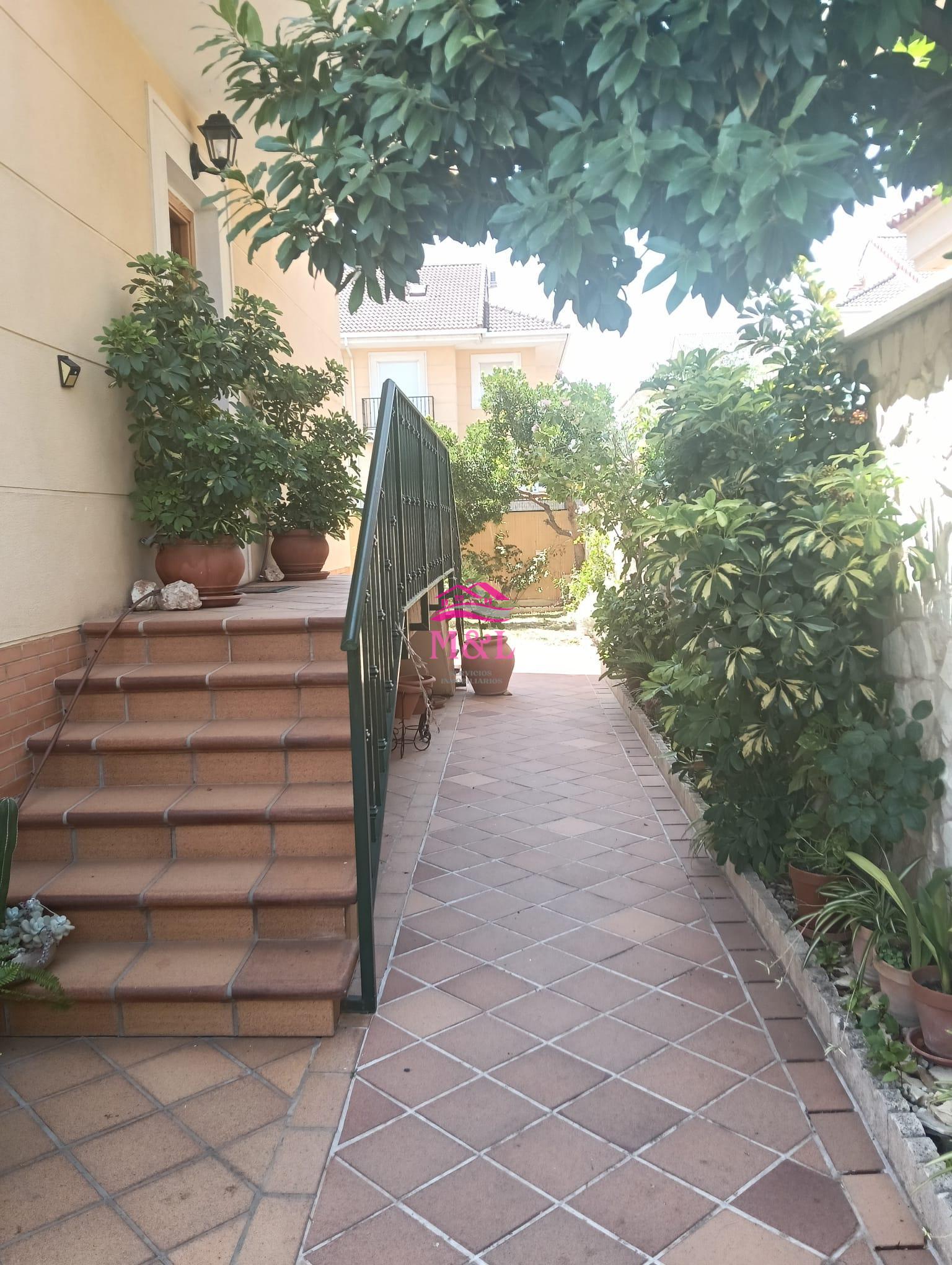 For sale of chalet in Mérida