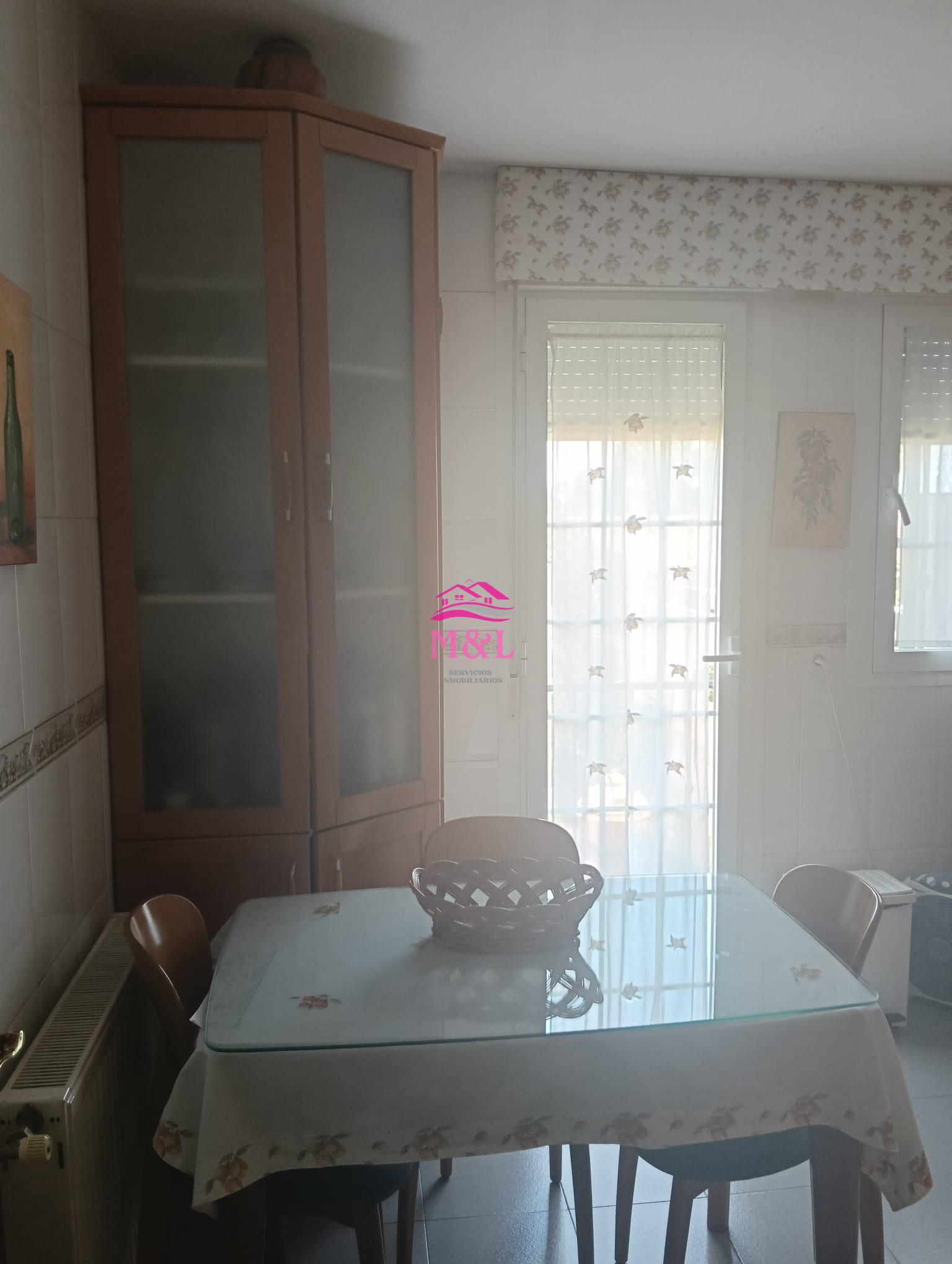 For sale of chalet in Mérida
