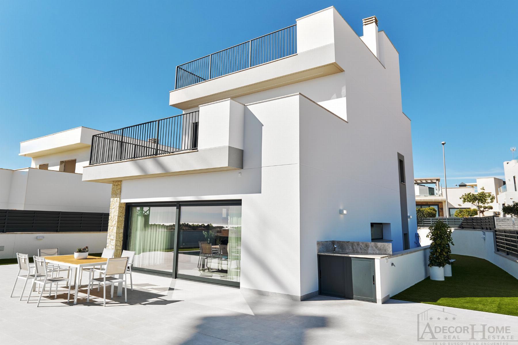 Zu verkaufen von villa in
 San Miguel de Salinas