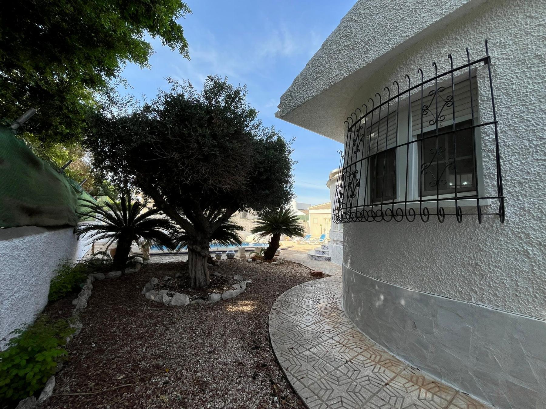 Venta de chalet en Los Alcázares