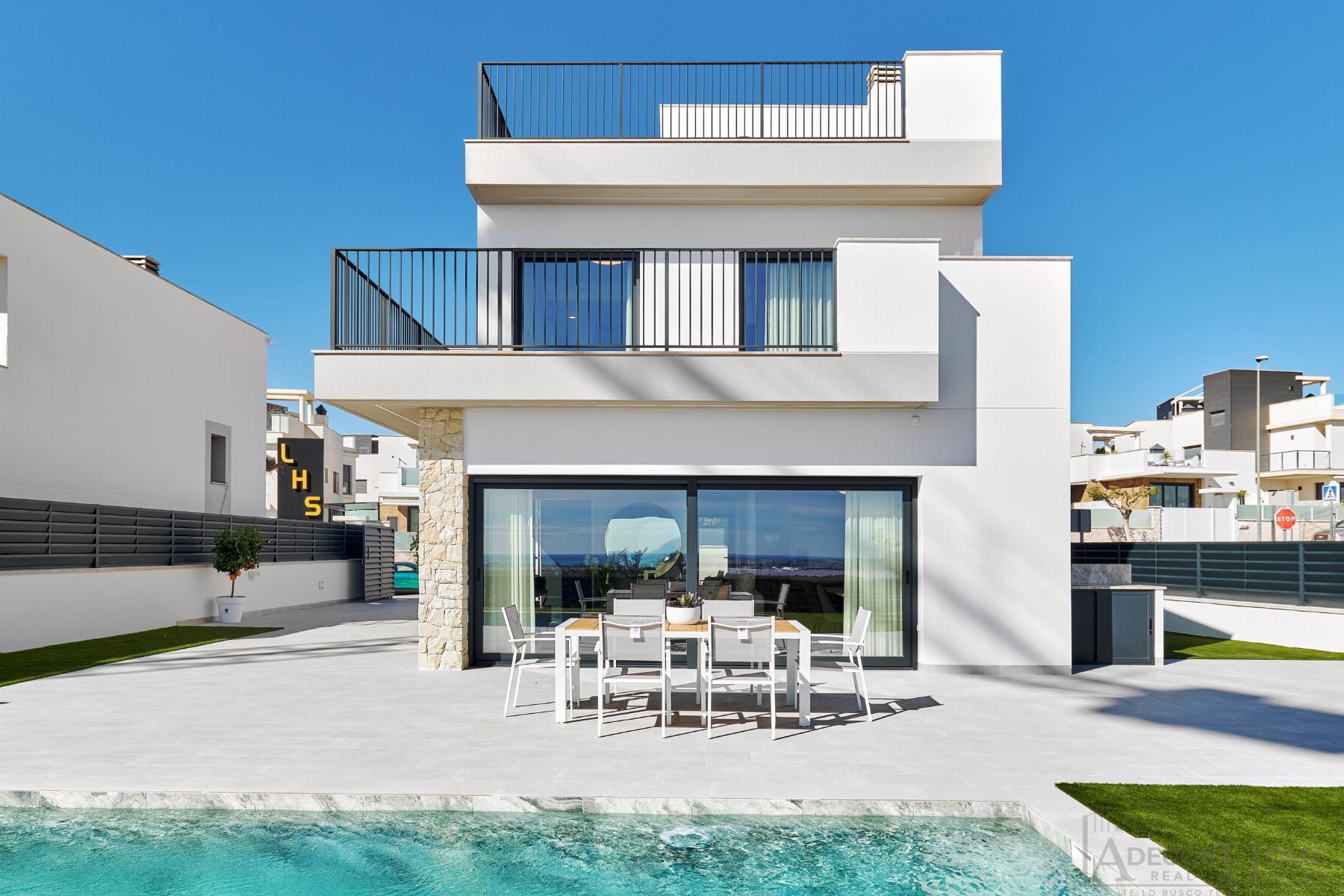 Zu verkaufen von chalet in
 San Miguel de Salinas