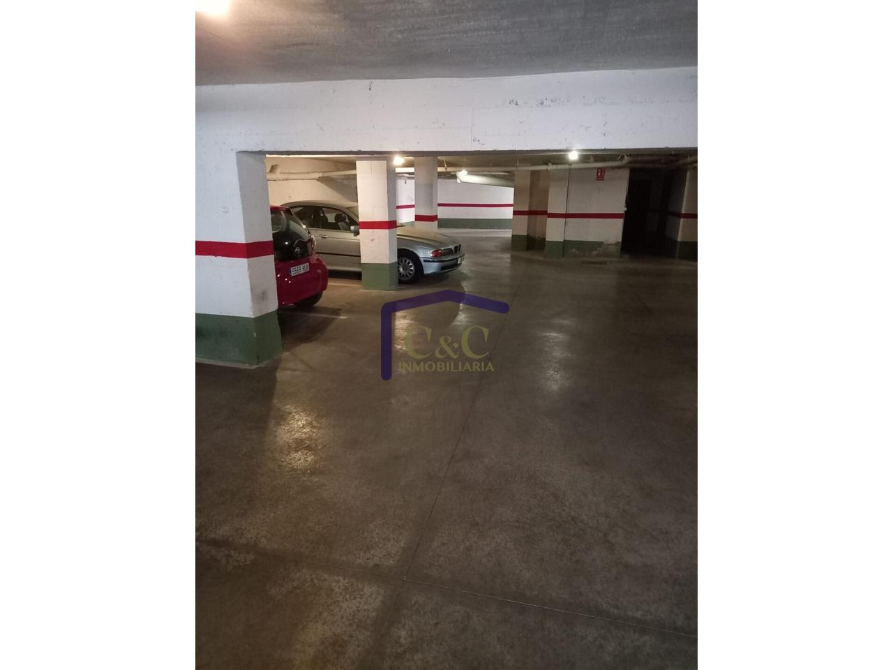 For rent of garage in Manzanares
