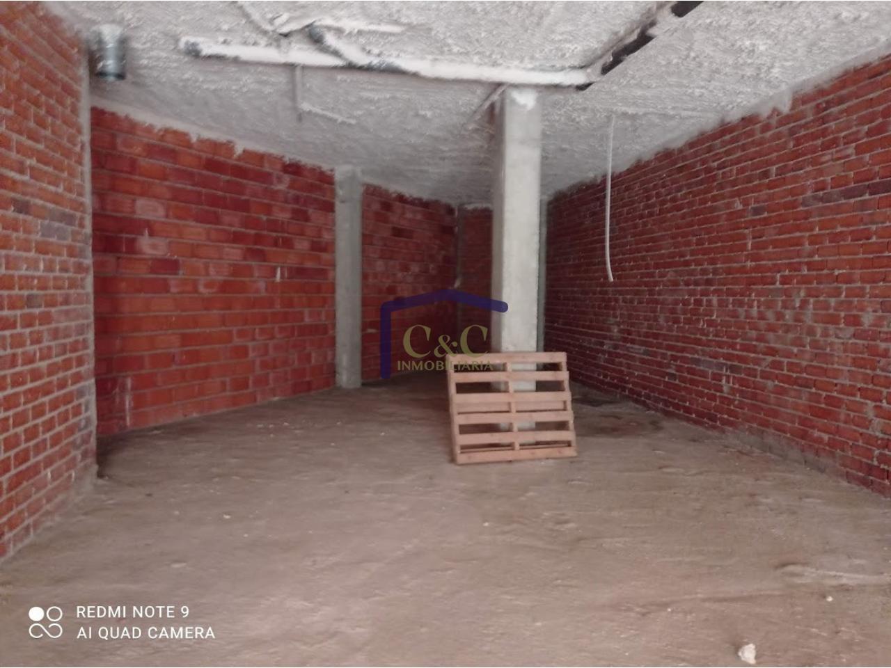 For sale of commercial in Manzanares
