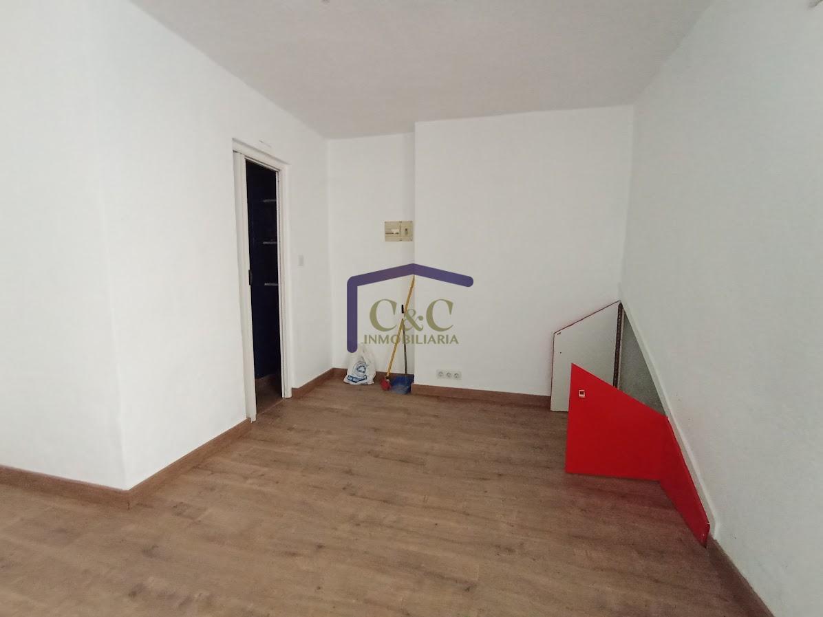 Venta de local en Manzanares