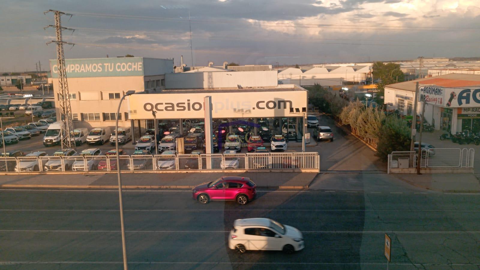 Venta de local en Manzanares
