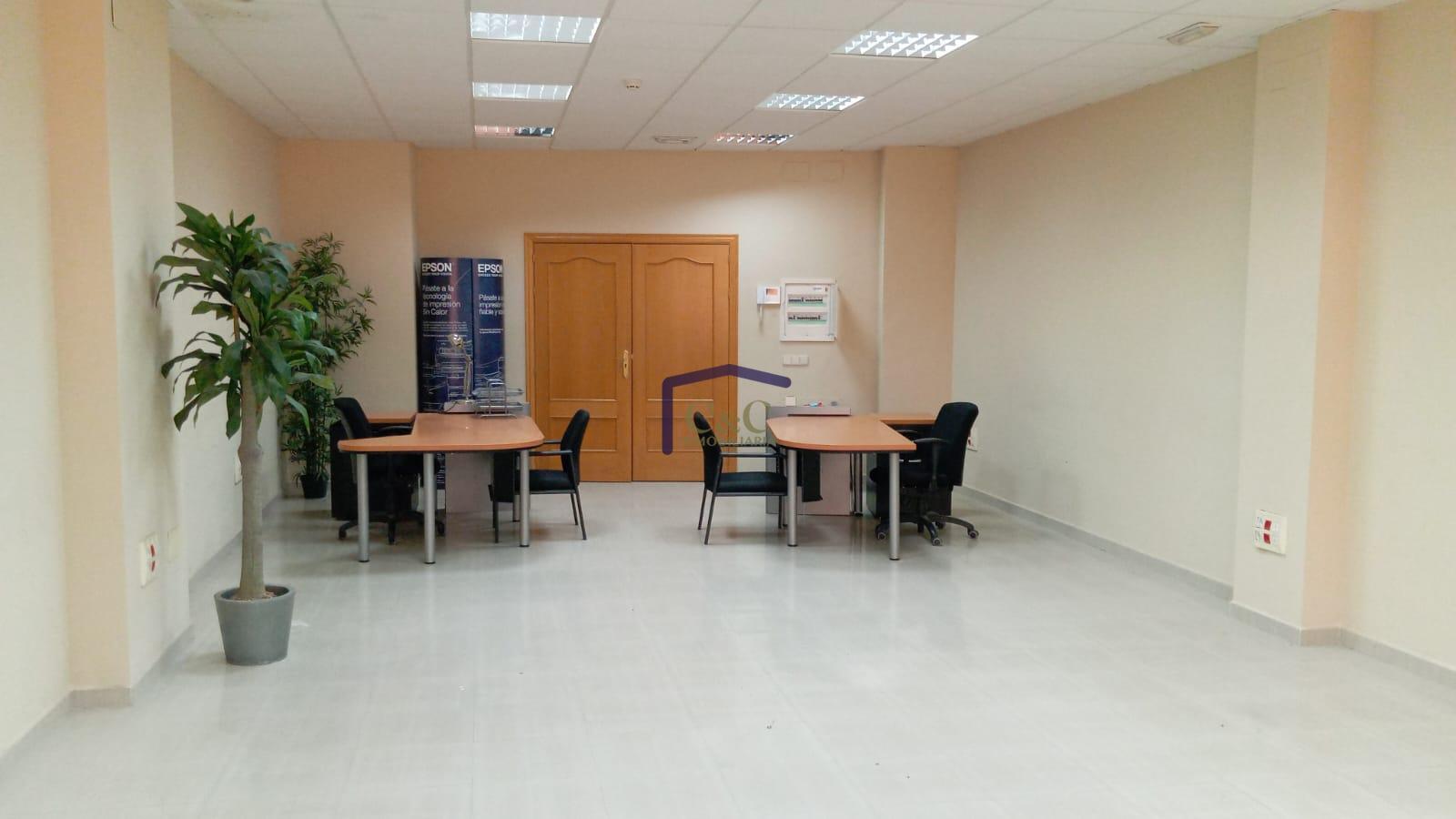 Venta de local en Manzanares