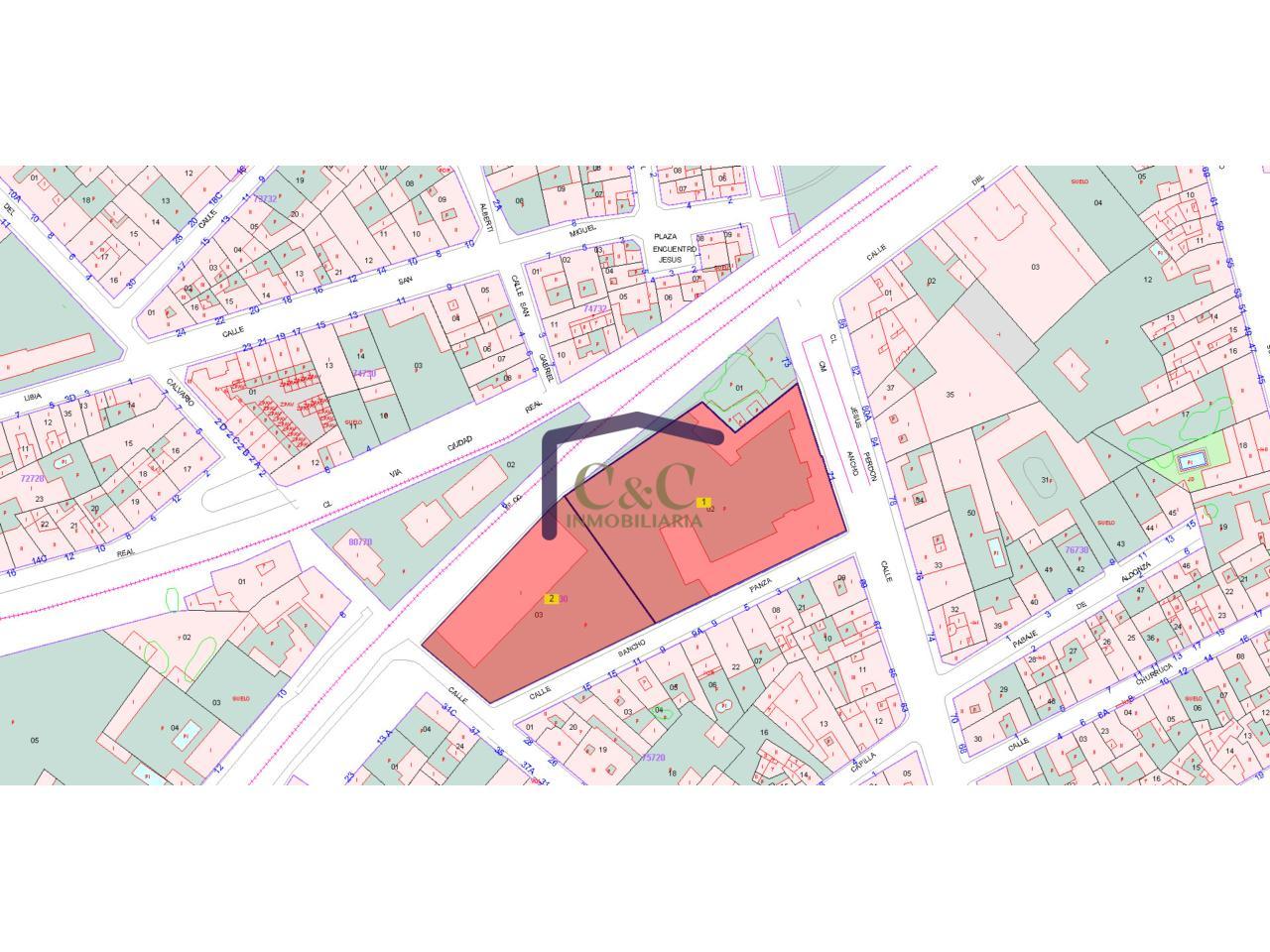 For sale of land in Manzanares