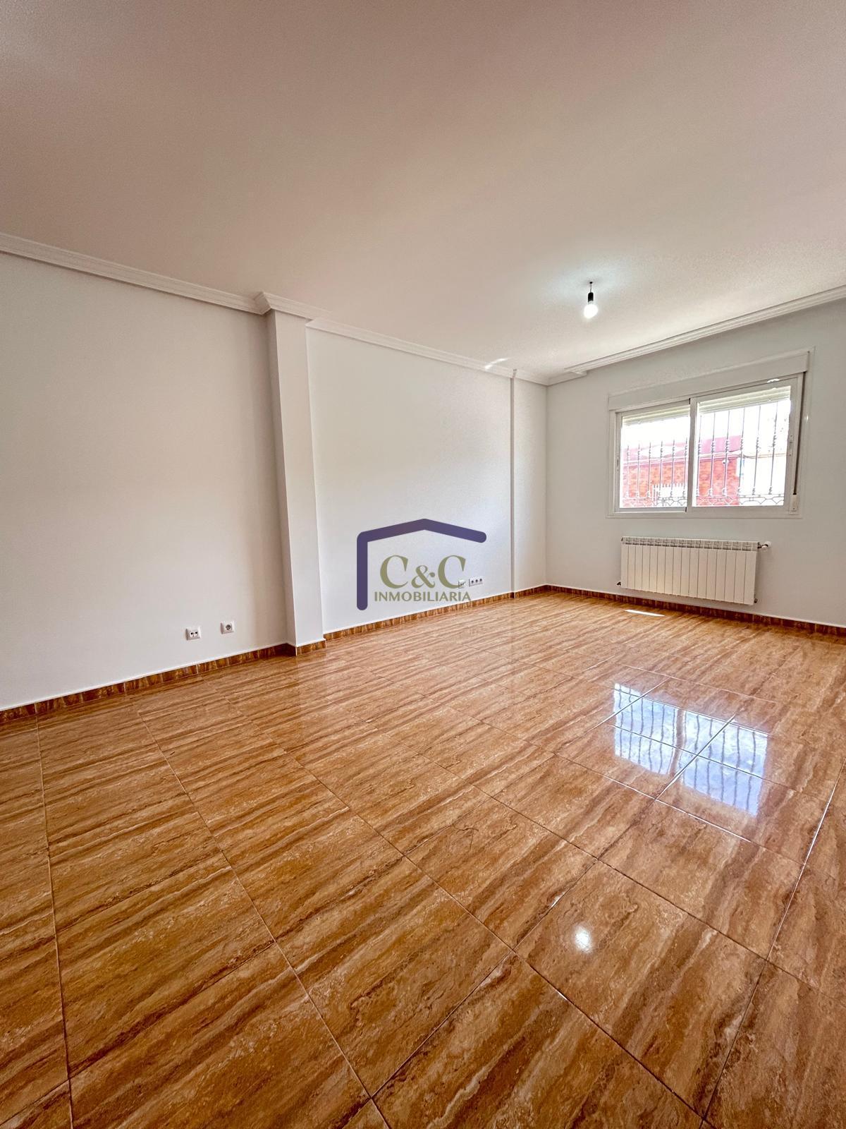 For sale of house in Manzanares