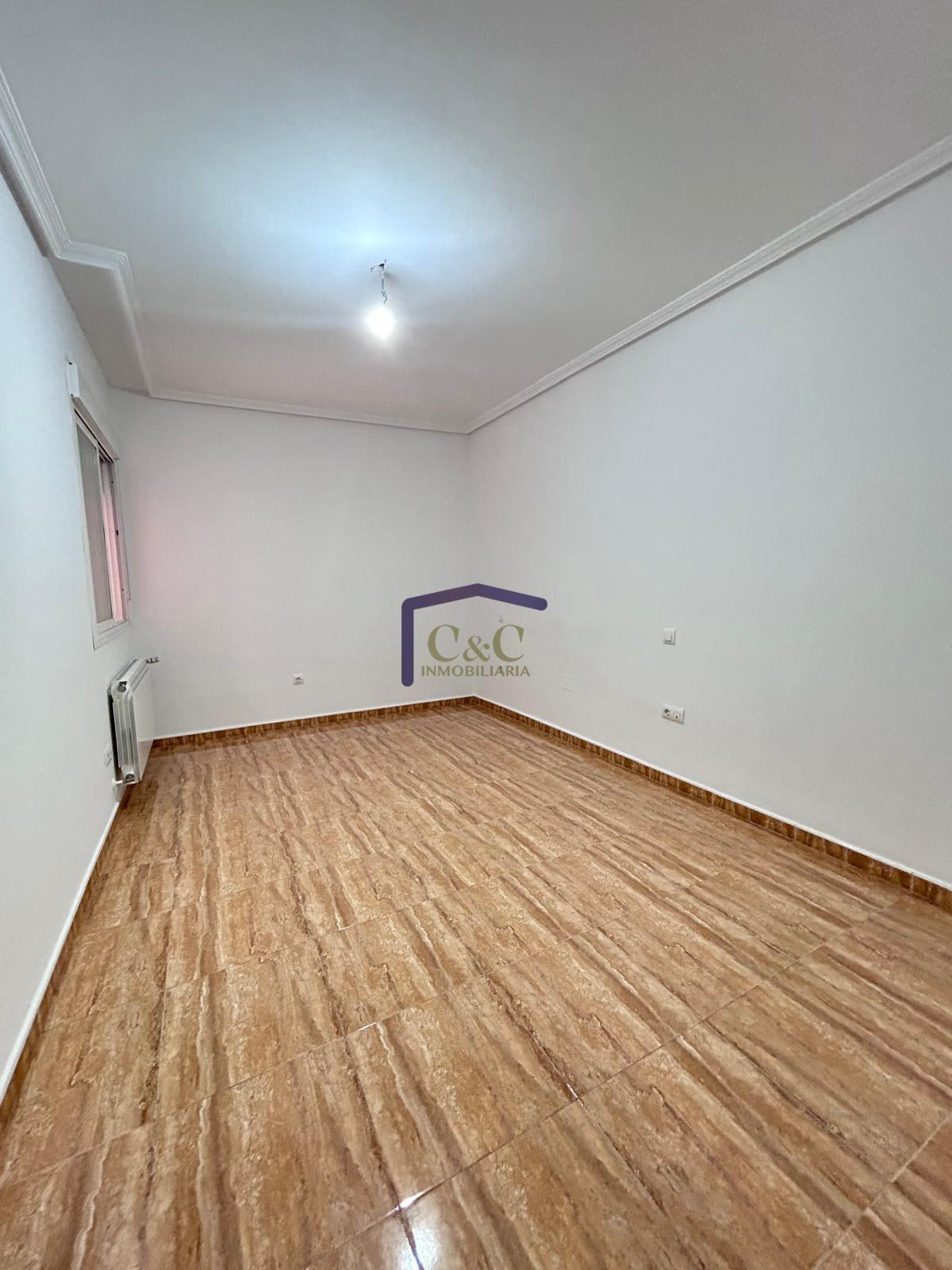 For sale of house in Manzanares