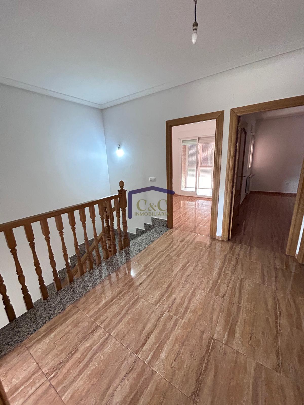 For sale of house in Manzanares