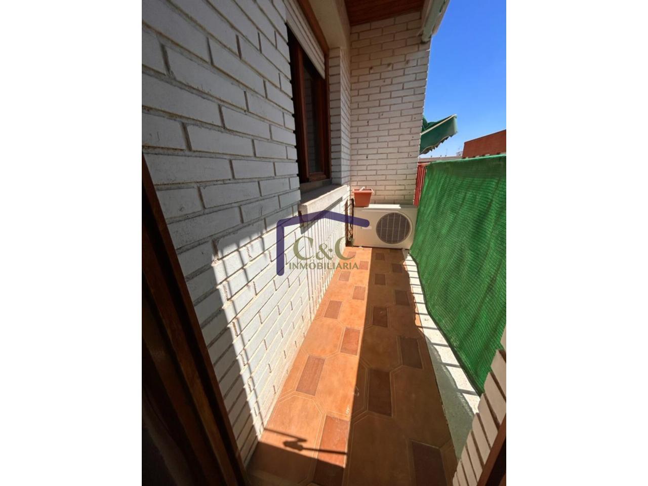 For sale of flat in Manzanares