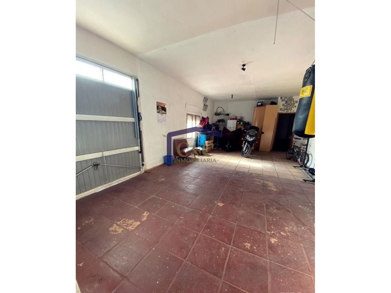 Venta de casa en Manzanares