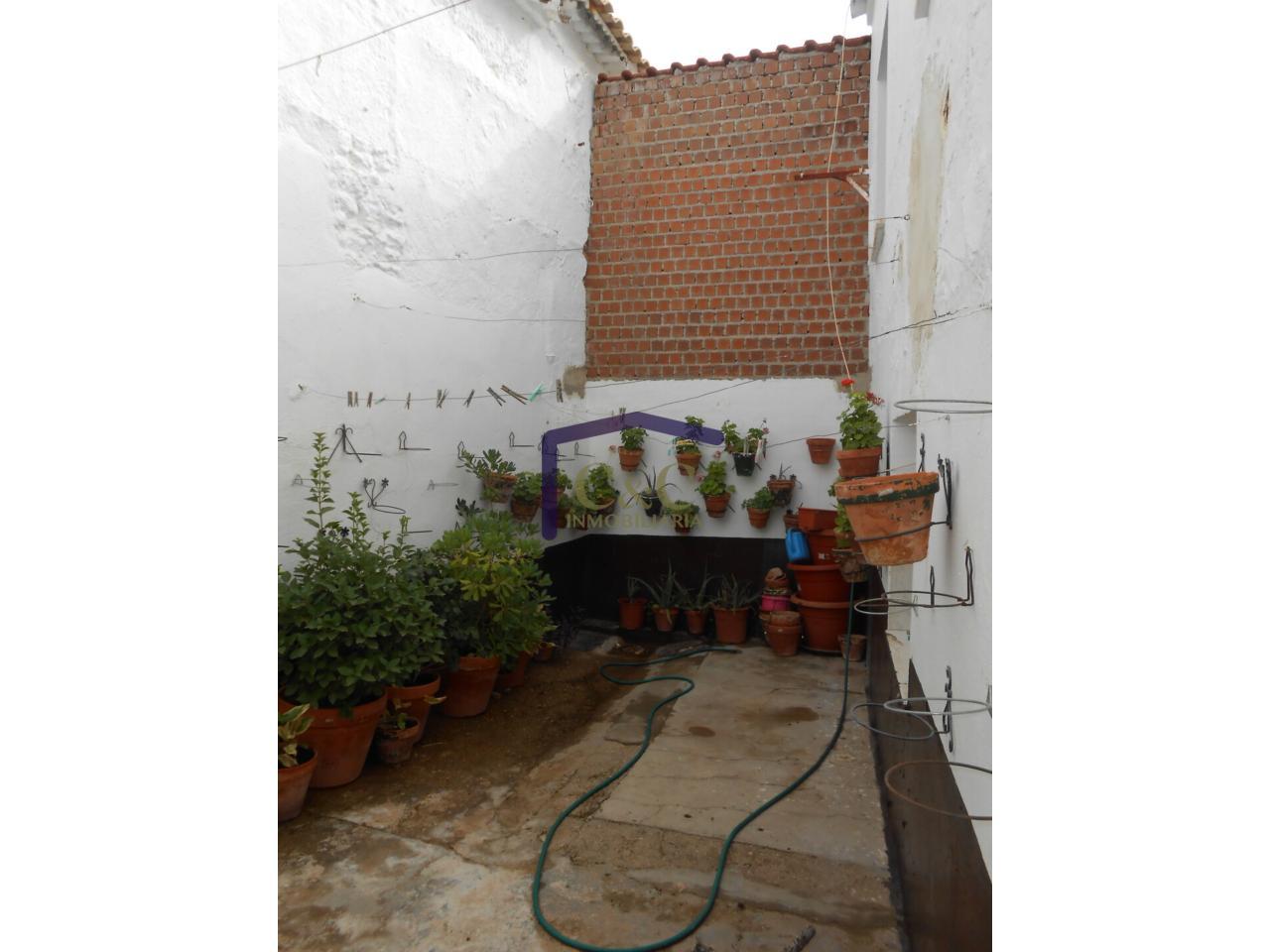 For sale of house in Manzanares