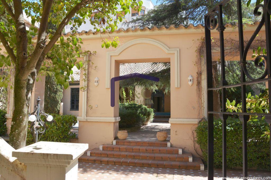 Venta de casa en Valdepeñas