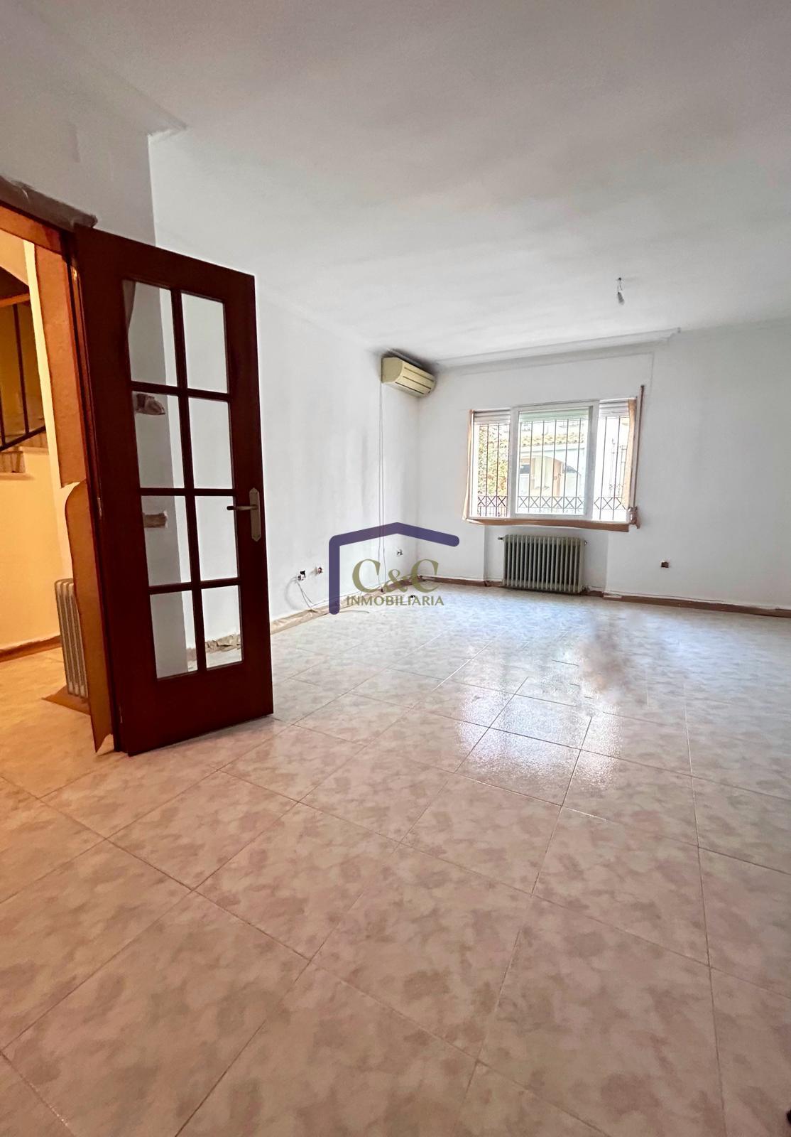 For sale of house in Manzanares