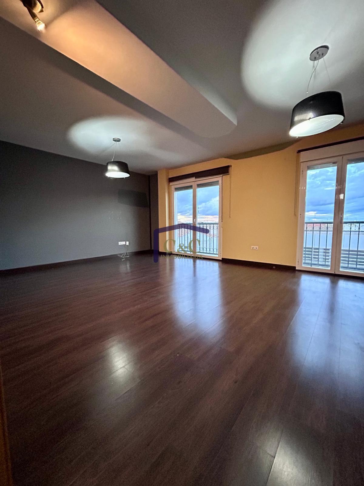 For sale of flat in Manzanares