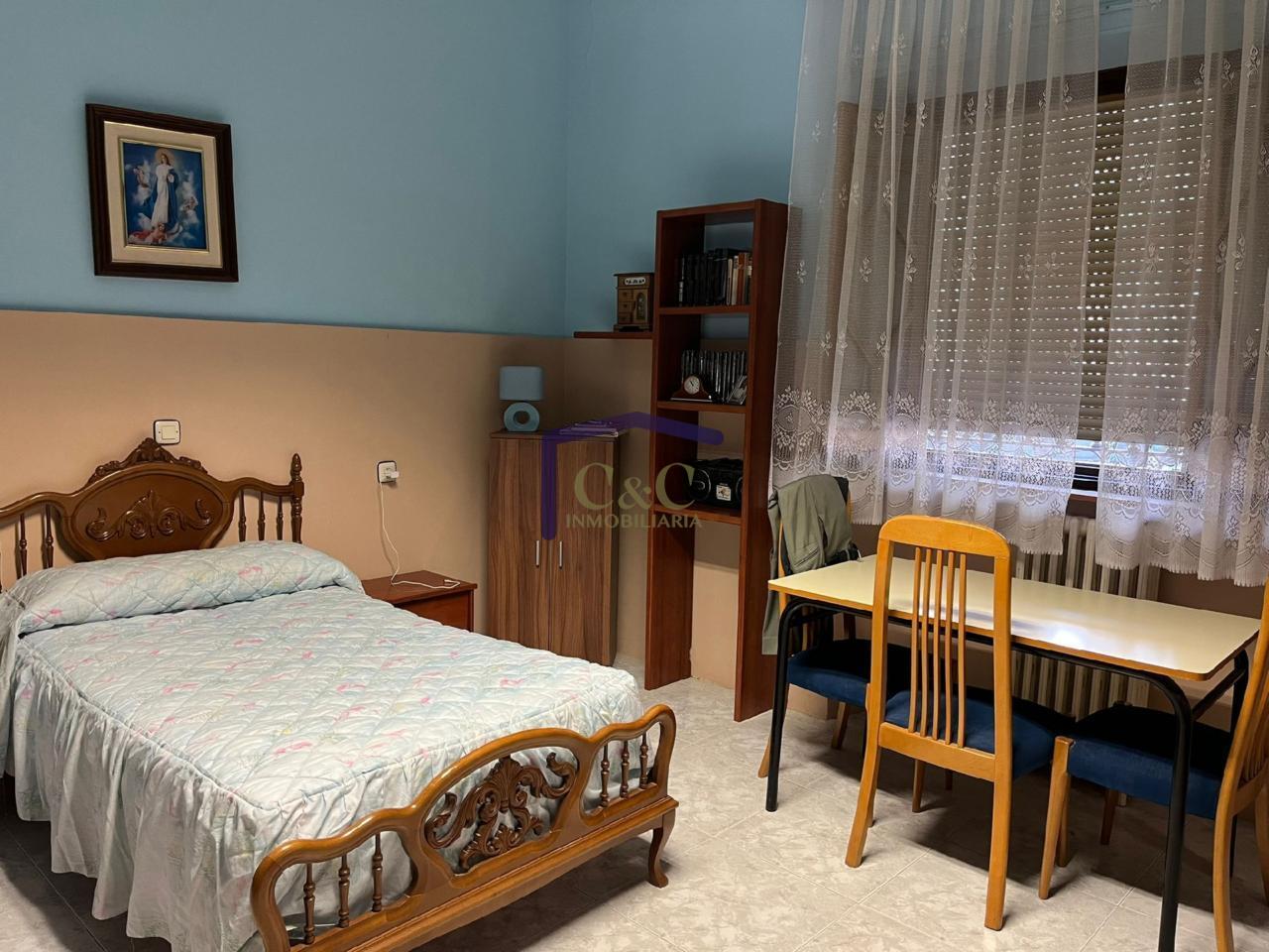 Venta de casa en Manzanares