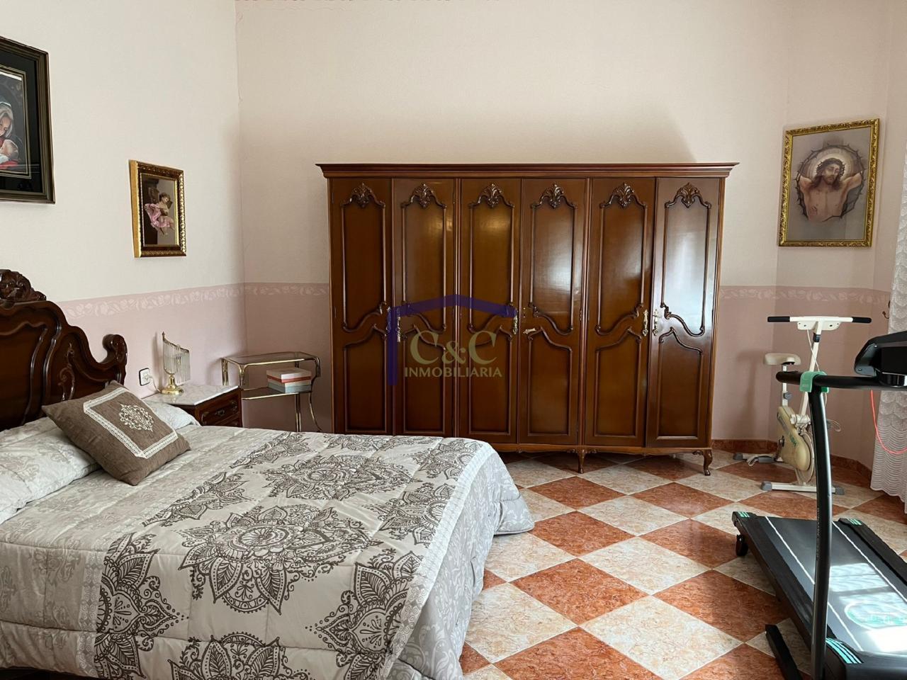 Venta de casa en Manzanares