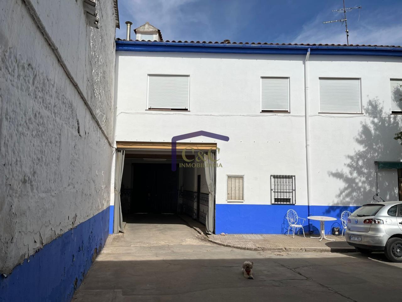 Venta de casa en Manzanares