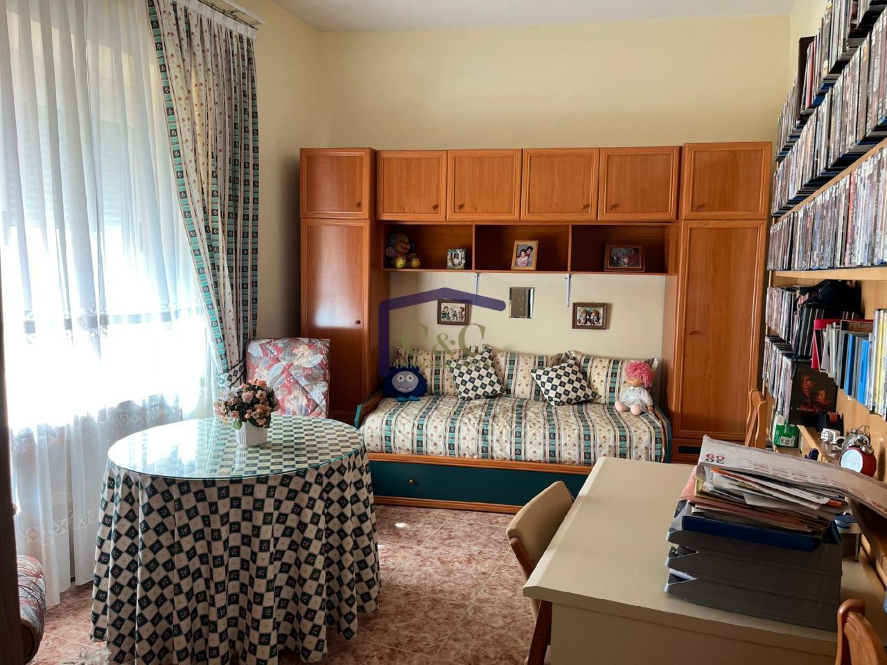 Venta de casa en Manzanares