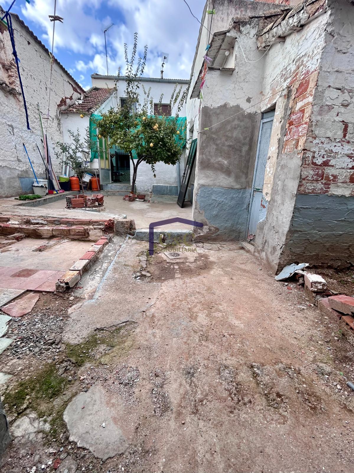 Venta de casa en Manzanares