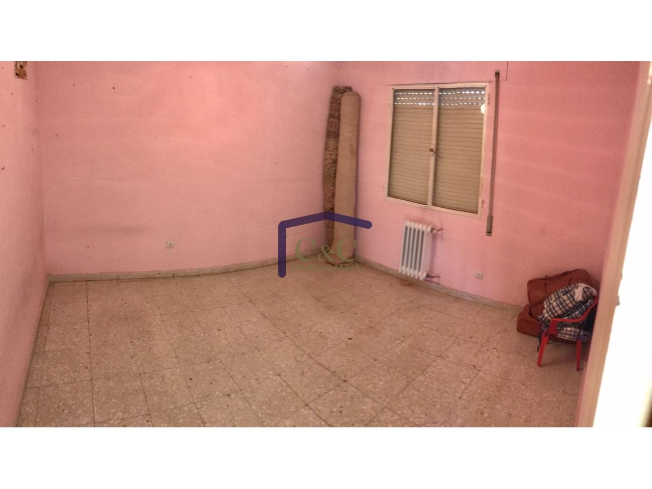 For sale of flat in Manzanares