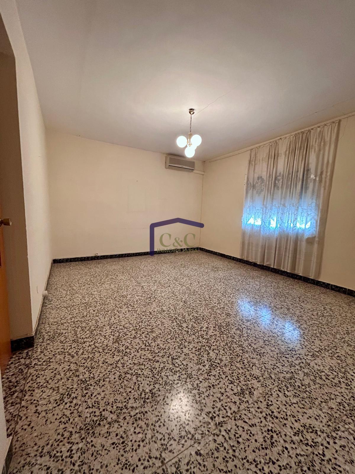 For sale of house in Manzanares