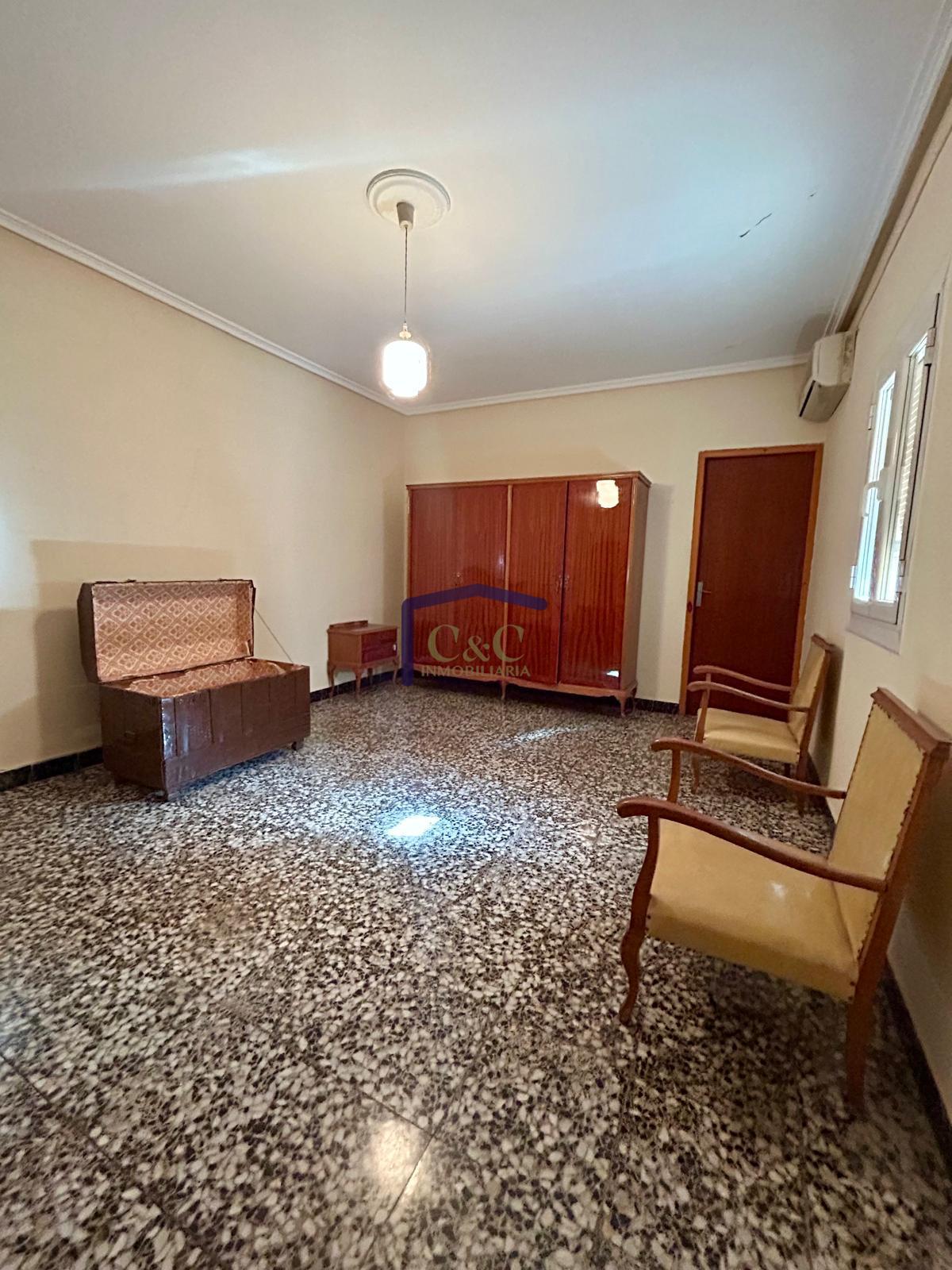 For sale of house in Manzanares